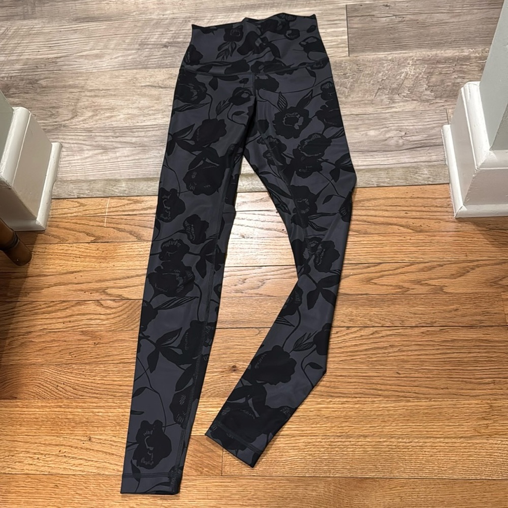 Lululemon wunder under floral print *luxtreme*